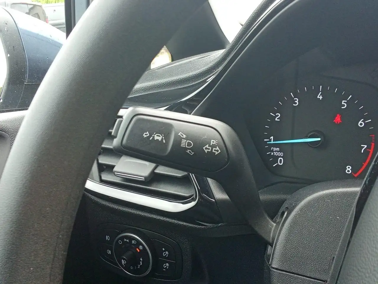Ford Fiesta 5 portes — photo 17