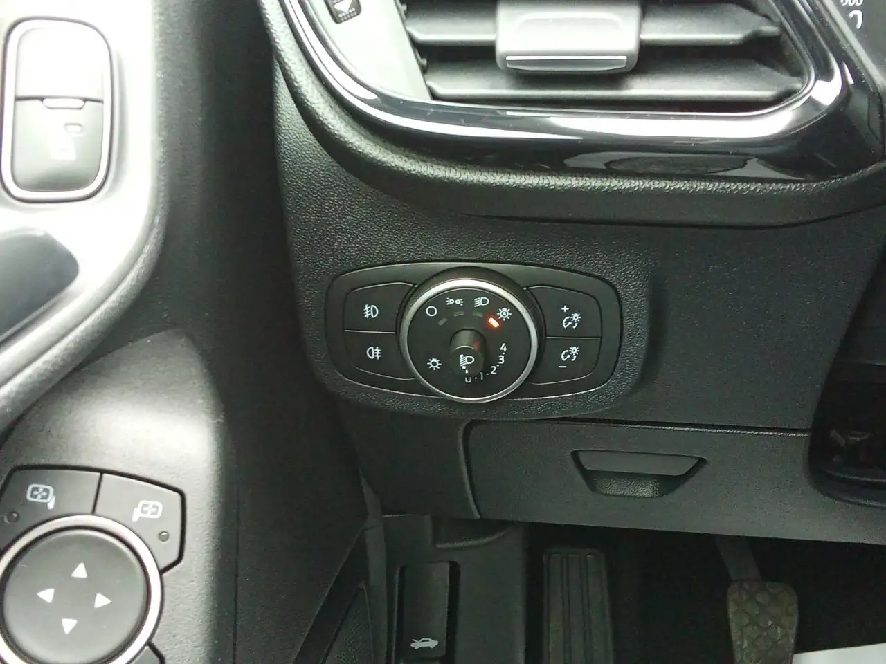 Ford Fiesta 5 portes — photo 15