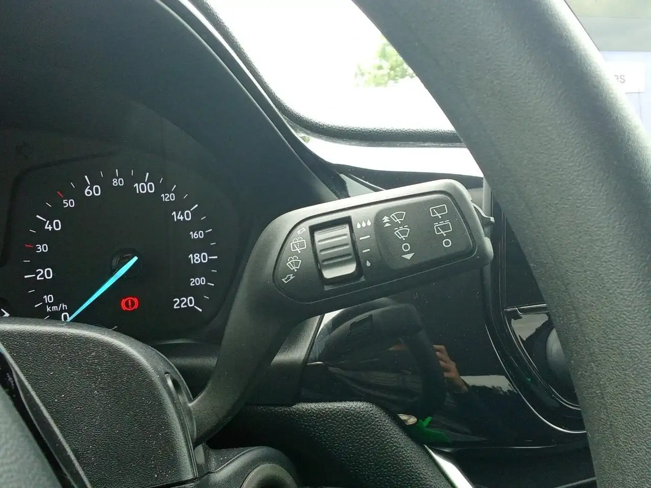 Ford Fiesta 5 portes — photo 18