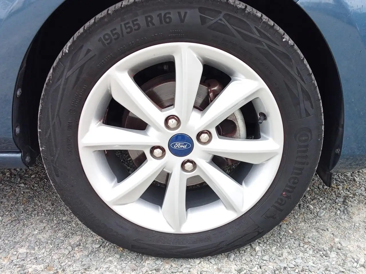 Ford Fiesta 5 portes — photo 31