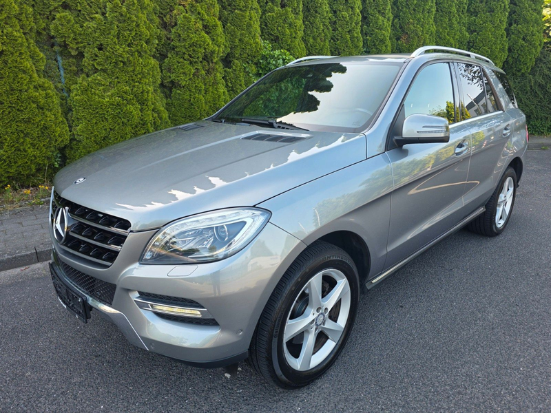 Mercedes-Benz ML 350 CDI BlueTec Xen Navi Massage AHK EURO6 HK — photo 6
