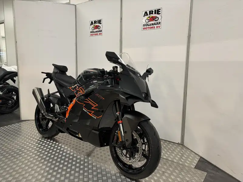 KTM 990 RC R - foto 2
