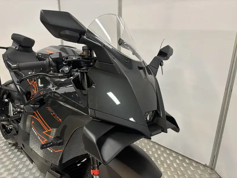KTM 990 RC R - foto 3