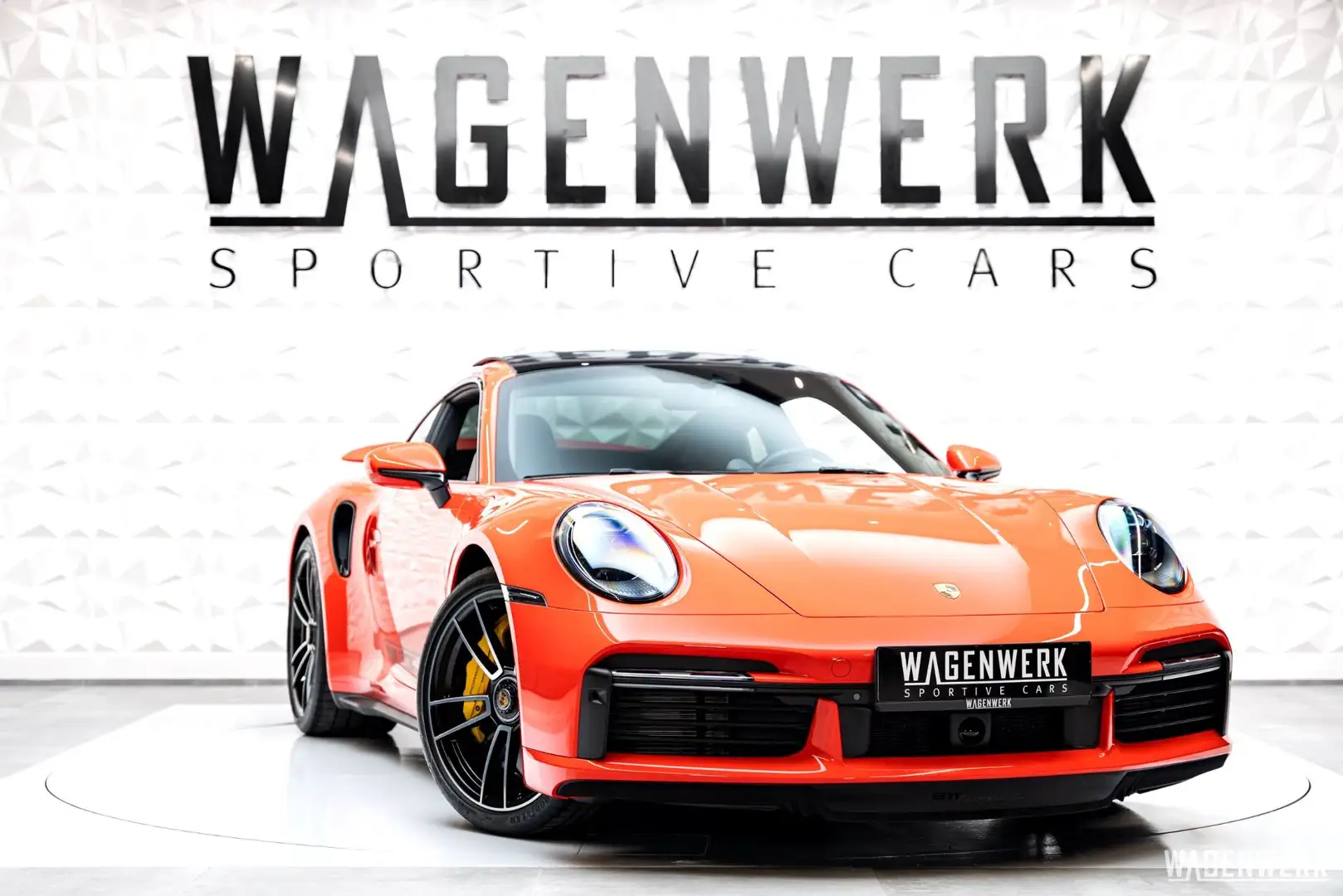 Porsche 992 Turbo S PDK SONDERFARBE GLASDACH SITZKÜHLUNG INNO Orange - 1