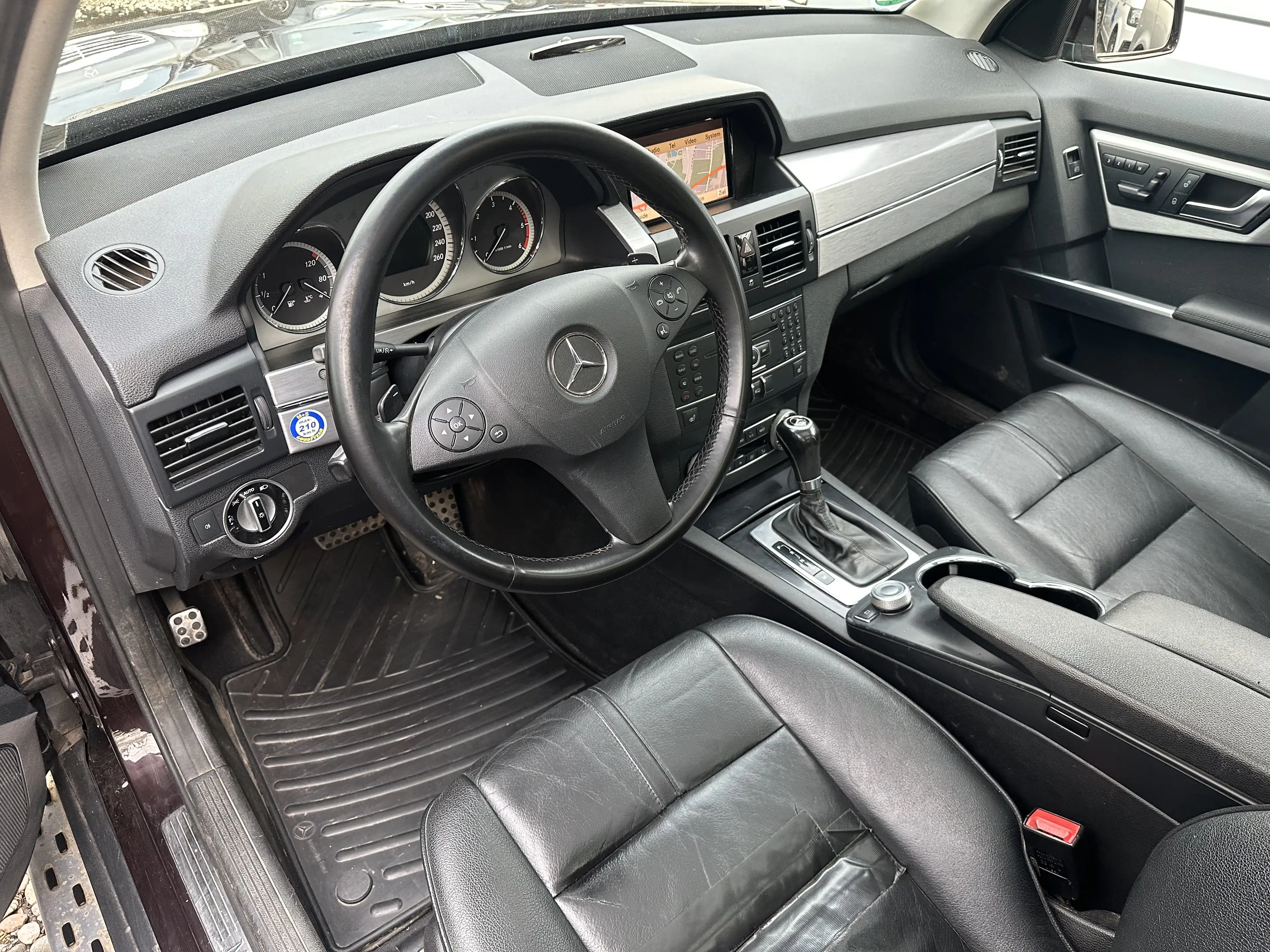 Mercedes-Benz GLK 350 CDI 4Matic AUTOMATIK LEDER NAVI PANORAMA F-1 MEMORY LOGIC 7 VOLL EXTRAS — photo 11