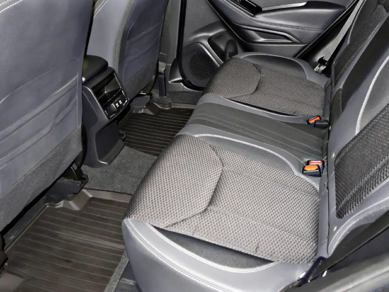 Subaru Forester снимка Subaru Forester