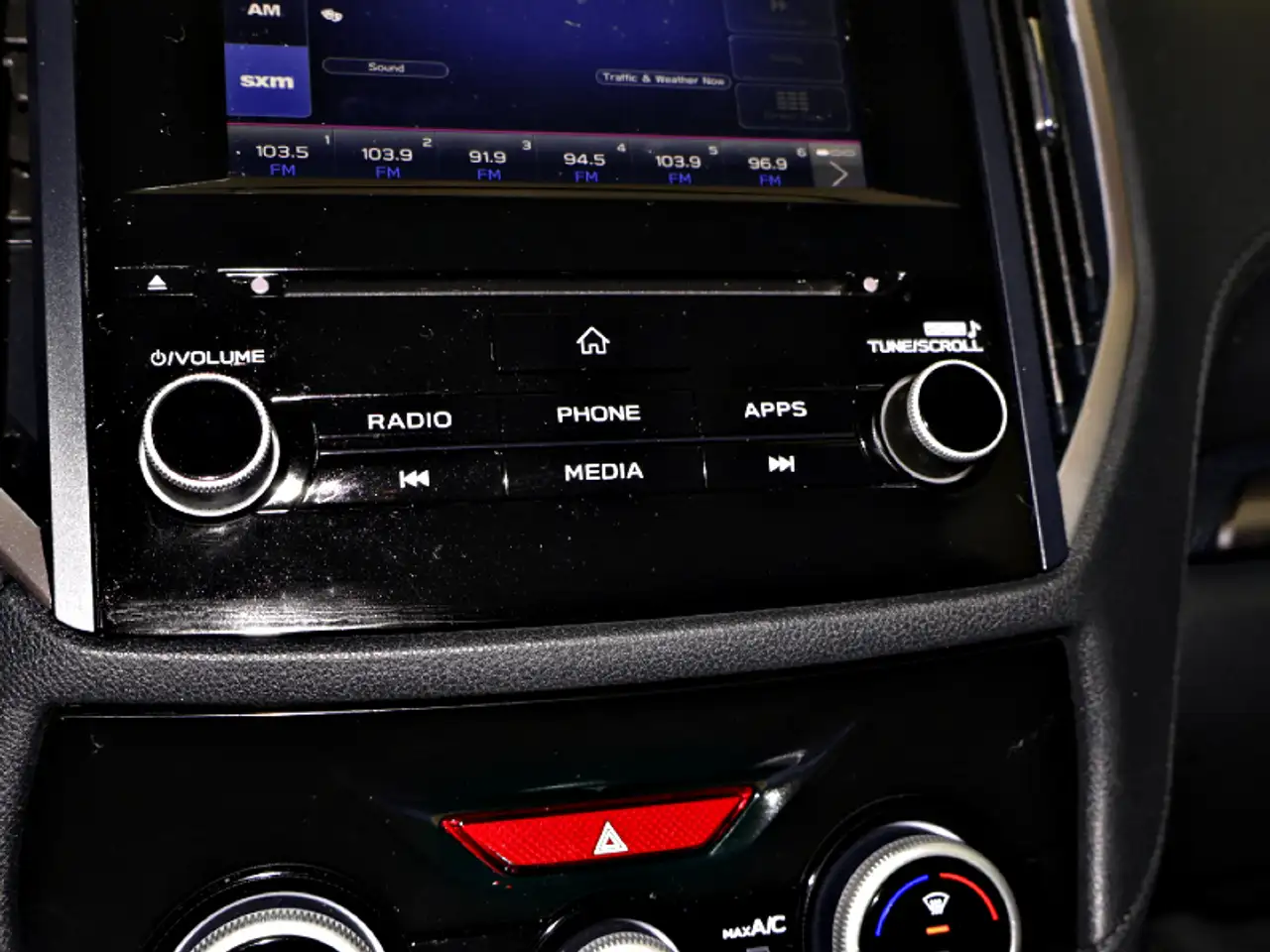 Subaru Forester снимка Subaru Forester