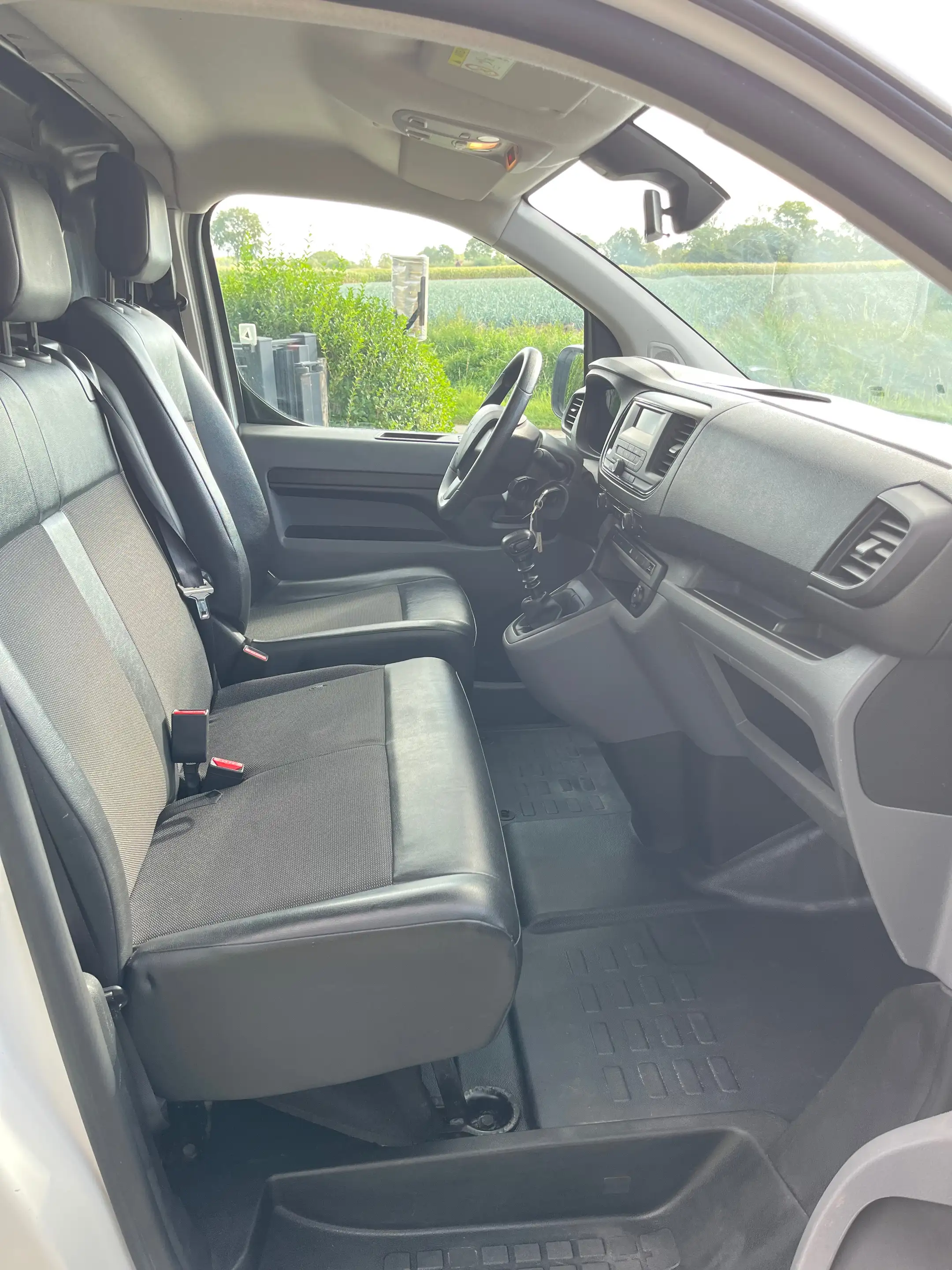 Peugeot Expert 2.0 BlueHDi L2H1/1eignr/80800km/Cruise/Airco/Pdc/Handsfree... — photo 11
