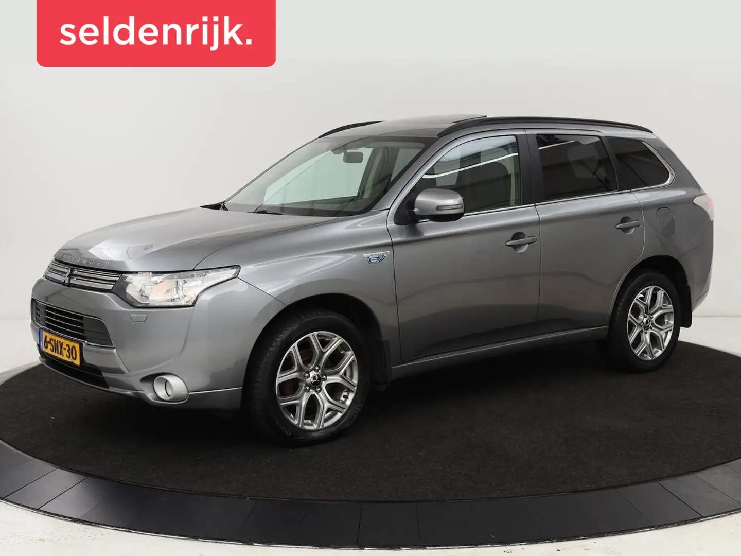 Mitsubishi Outlander 2.0 PHEV Instyle | Schuifdak | Leder | Stoelverwar Gris - 1