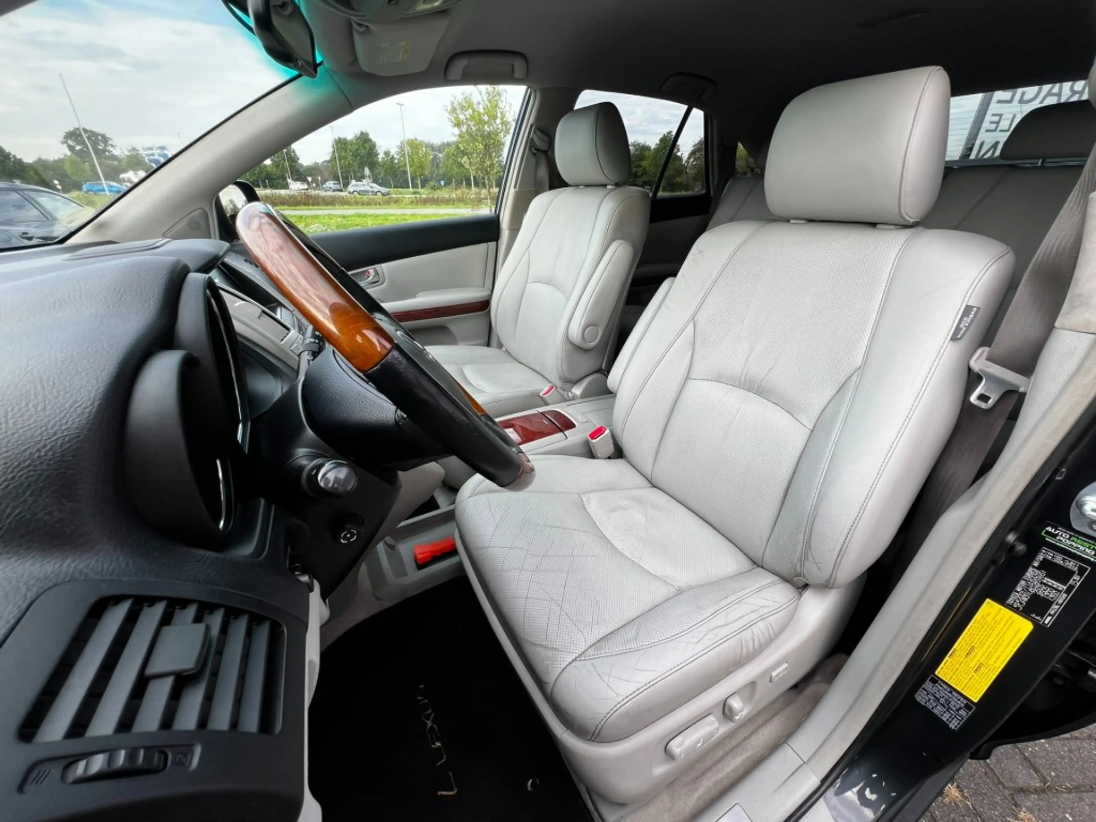 Lexus RX 400 400H BUSINESS TECH — photo 12