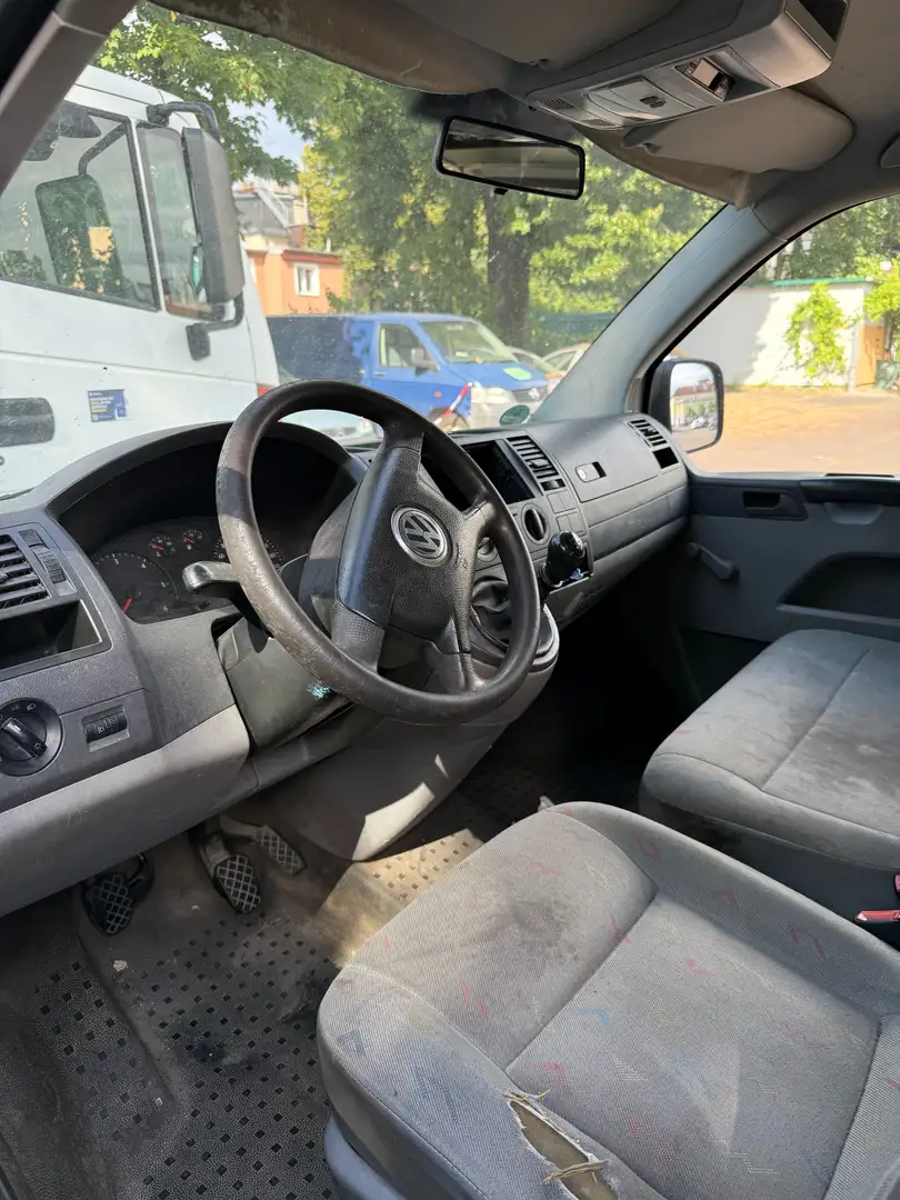 Volkswagen T5 Transporter Mit Tüv, AHK. Drei sitze Getriebeschaden!! LKW Blanc - 1
