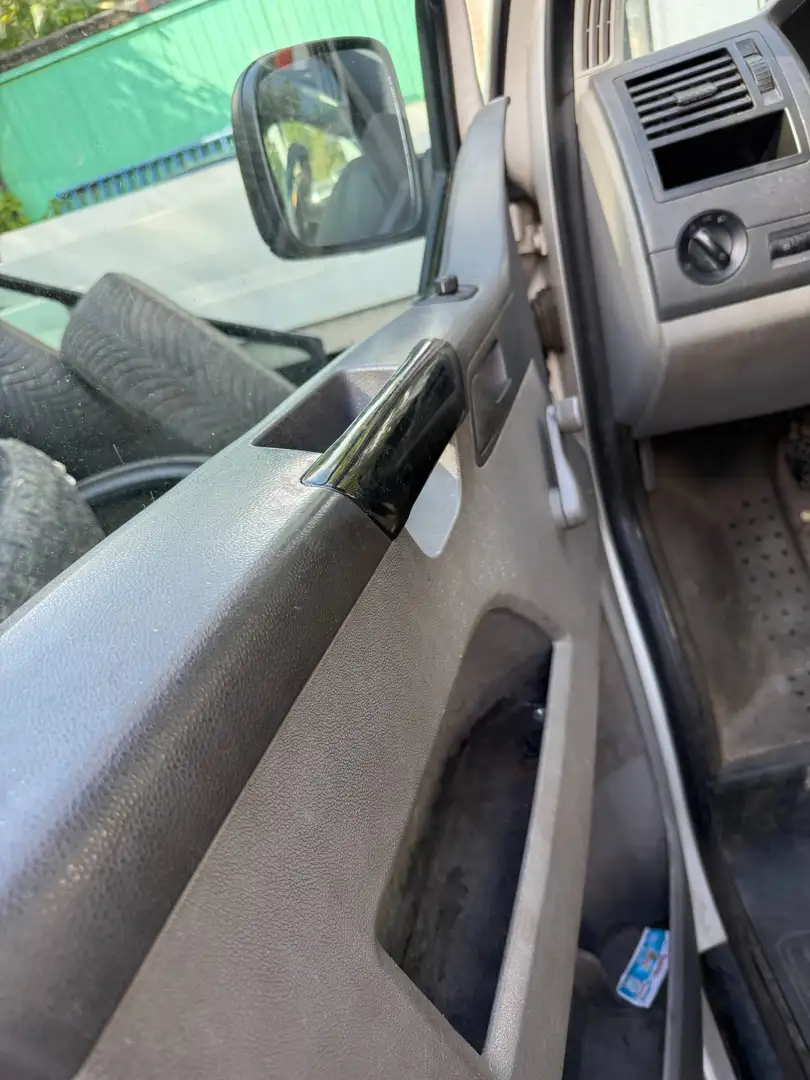 Volkswagen T5 Transporter Mit Tüv, AHK. Drei sitze Getriebeschaden!! LKW Blanc - 2