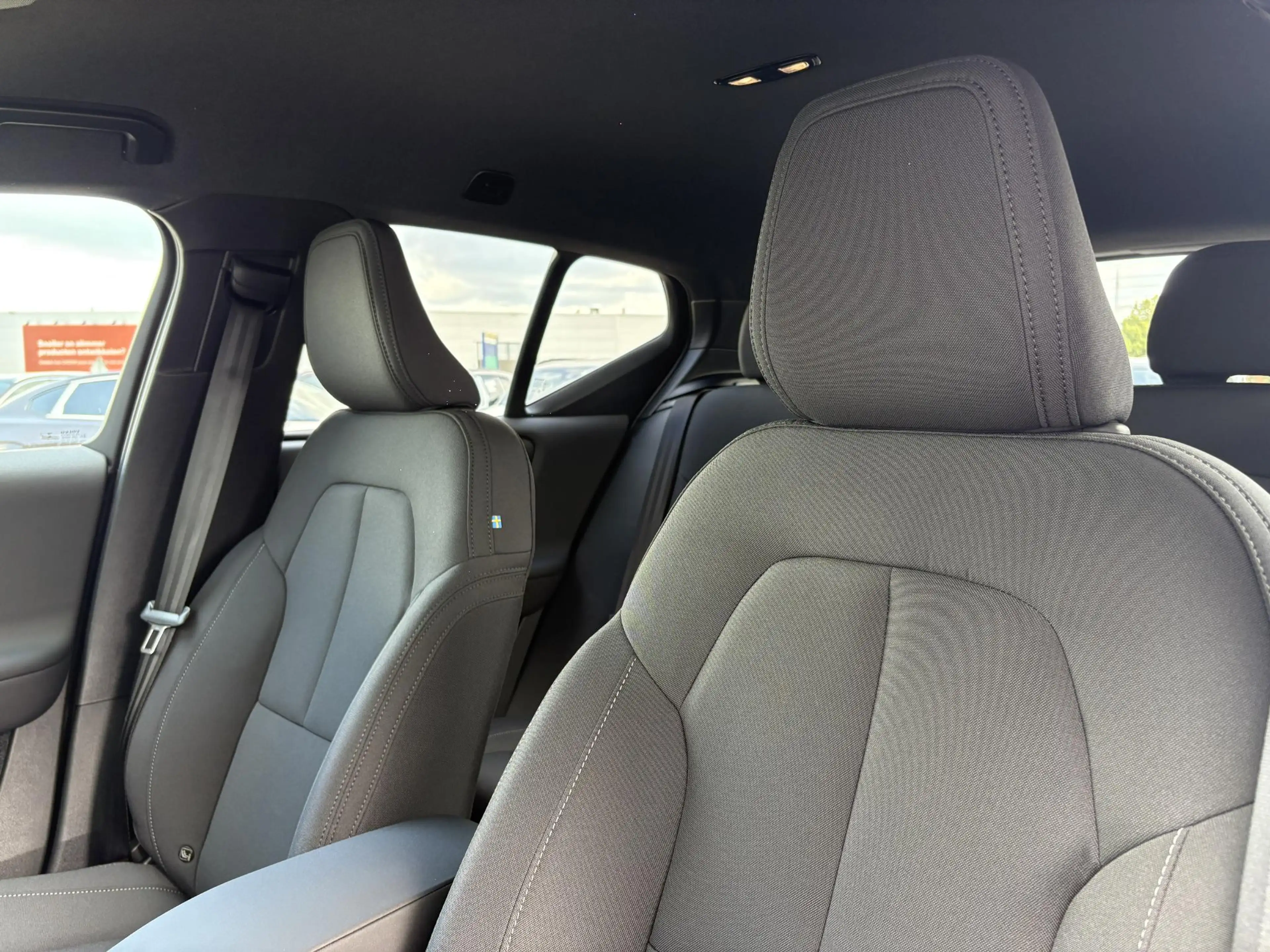 Volvo EX40 Single Motor Plus Europe 70 kWh | Adaptieve cruise — photo 9