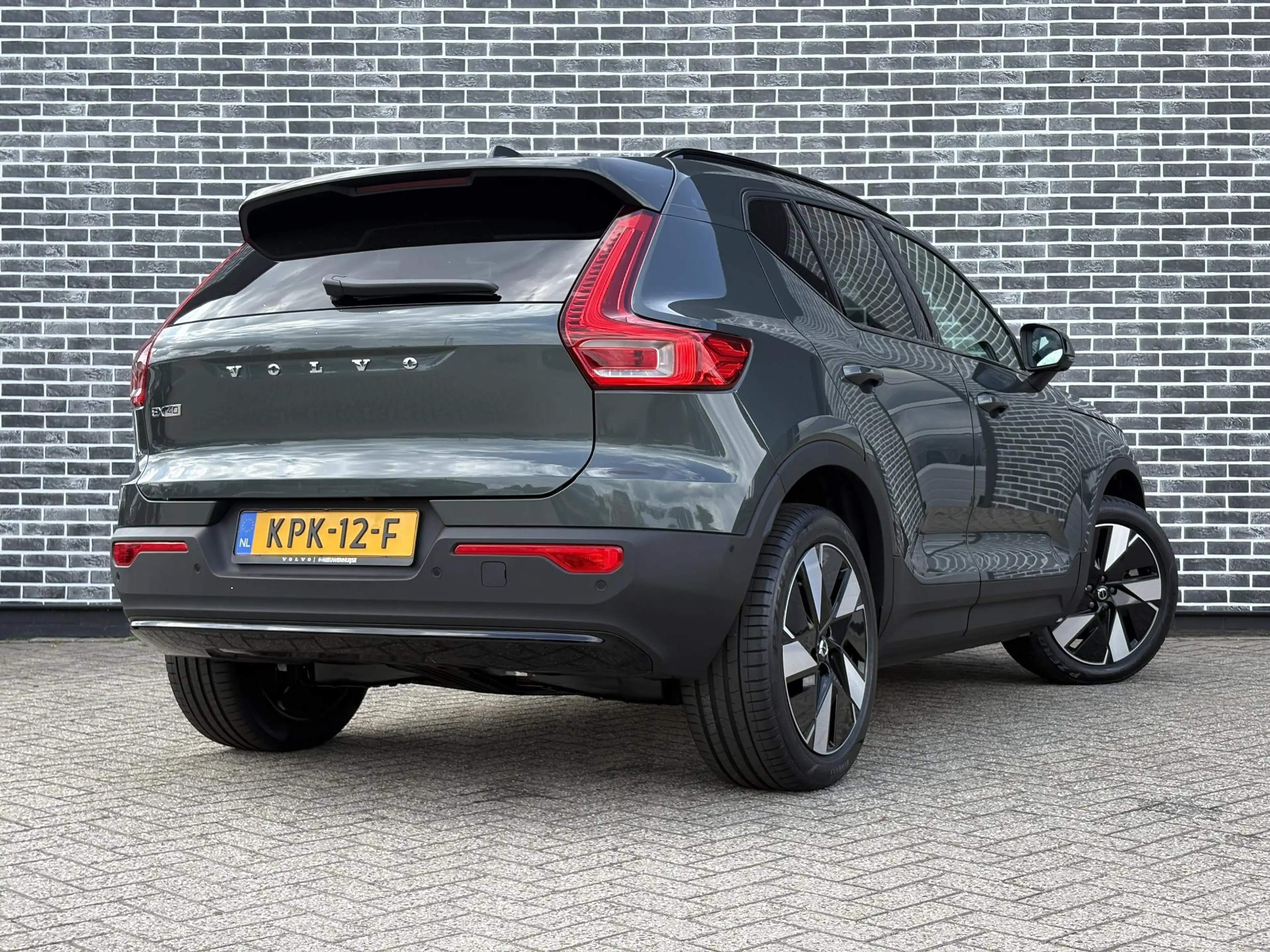 Volvo EX40 Single Motor Plus Europe 70 kWh | Adaptieve cruise — photo 6