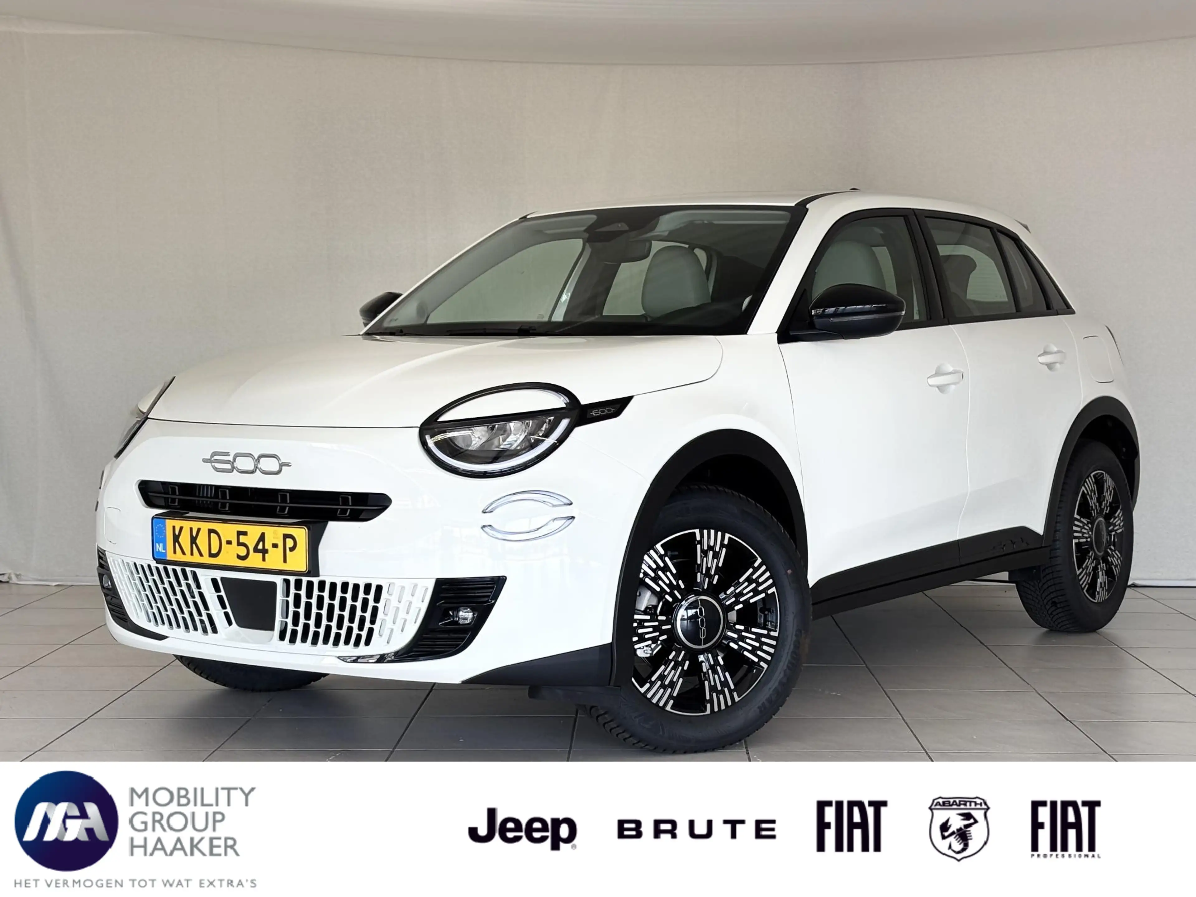 Fiat 600 1.2 Hybrid Icon 145 PK | Apple-Android | Cruise Co