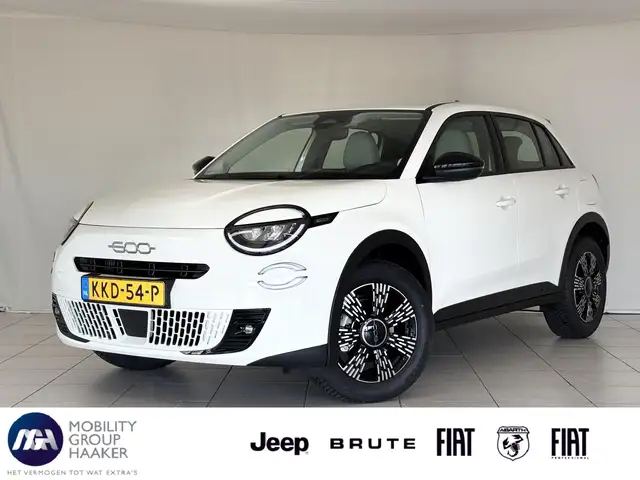 Fiat 600 1.2 Hybrid Icon 145 PK | Apple-Android | Cruise Co