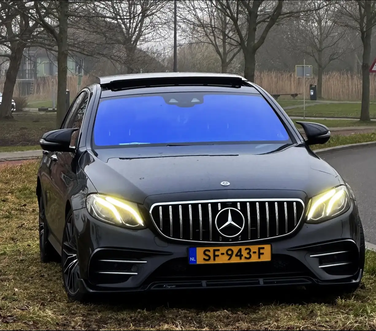 Mercedes-Benz E 350 Prestige Plus Zwart - 1