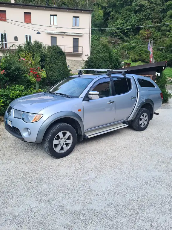 Mitsubishi L200 2006 из Европы — купить под ключ