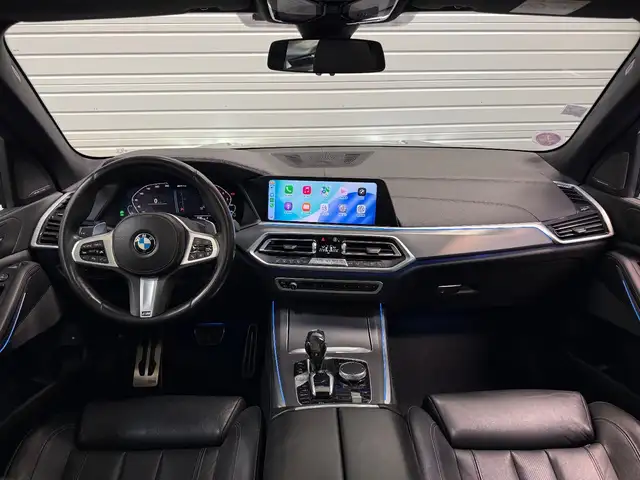 BMW X5 view 2