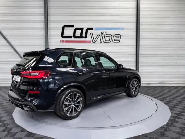 BMW X5 view 4