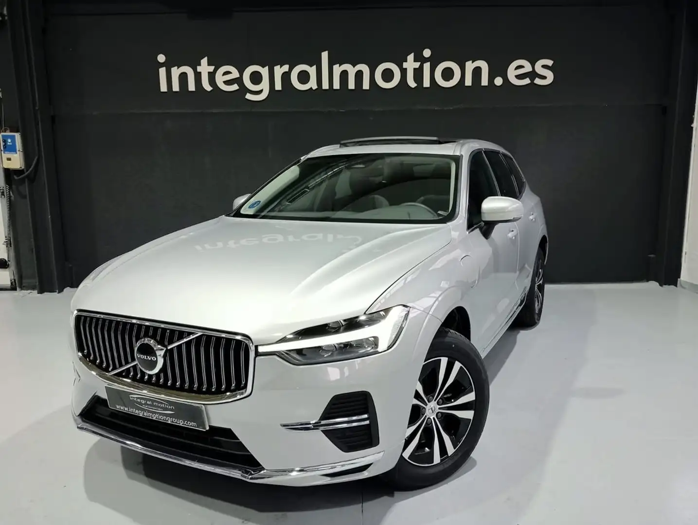 Volvo XC60 2.0 T6 AWD Recharge Inscription Auto Gris - 1