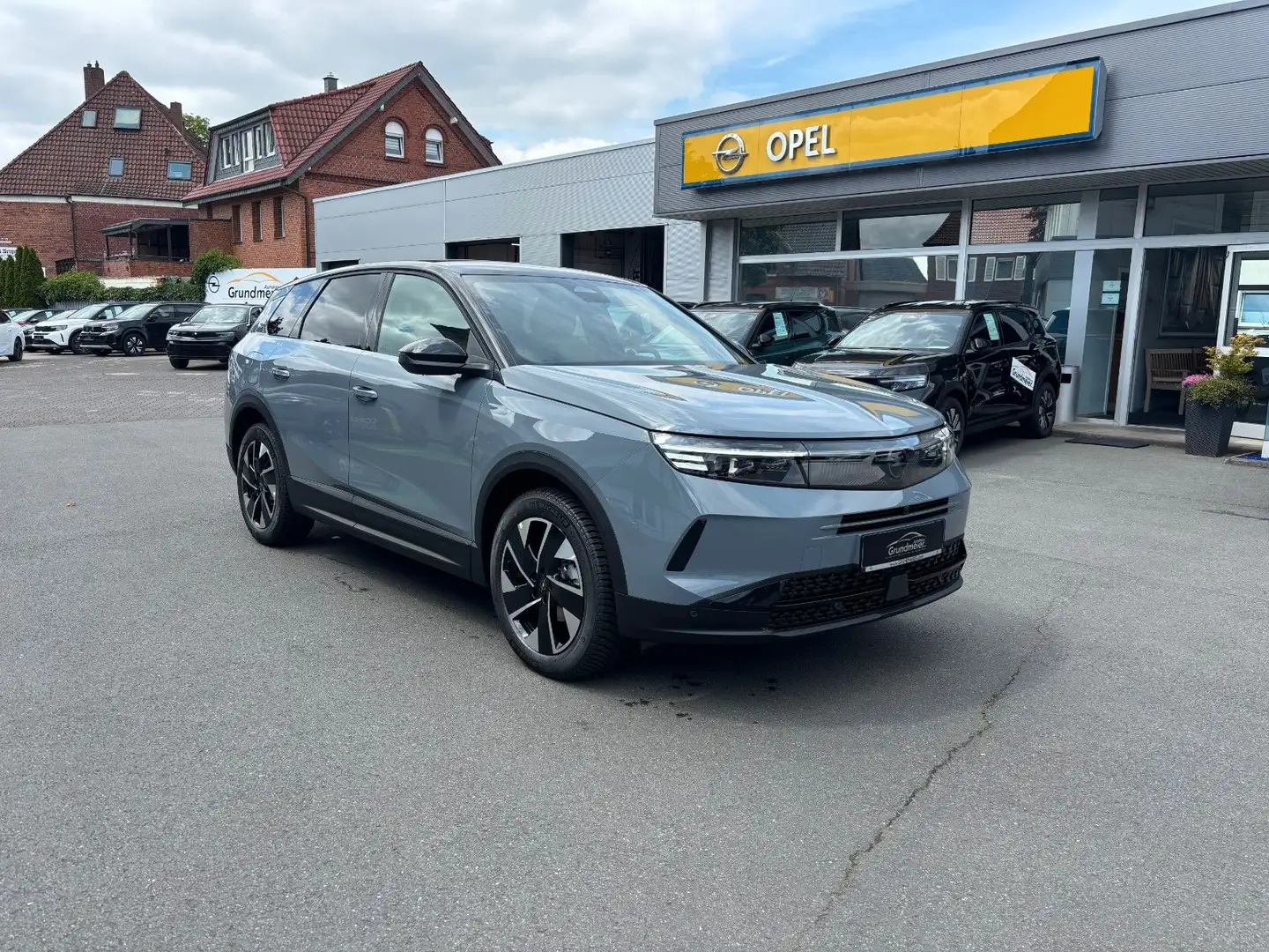 Opel Grandland X Grandland 1.2 GS Mild-Hybrid /Navi/Kamera Šedá - 2
