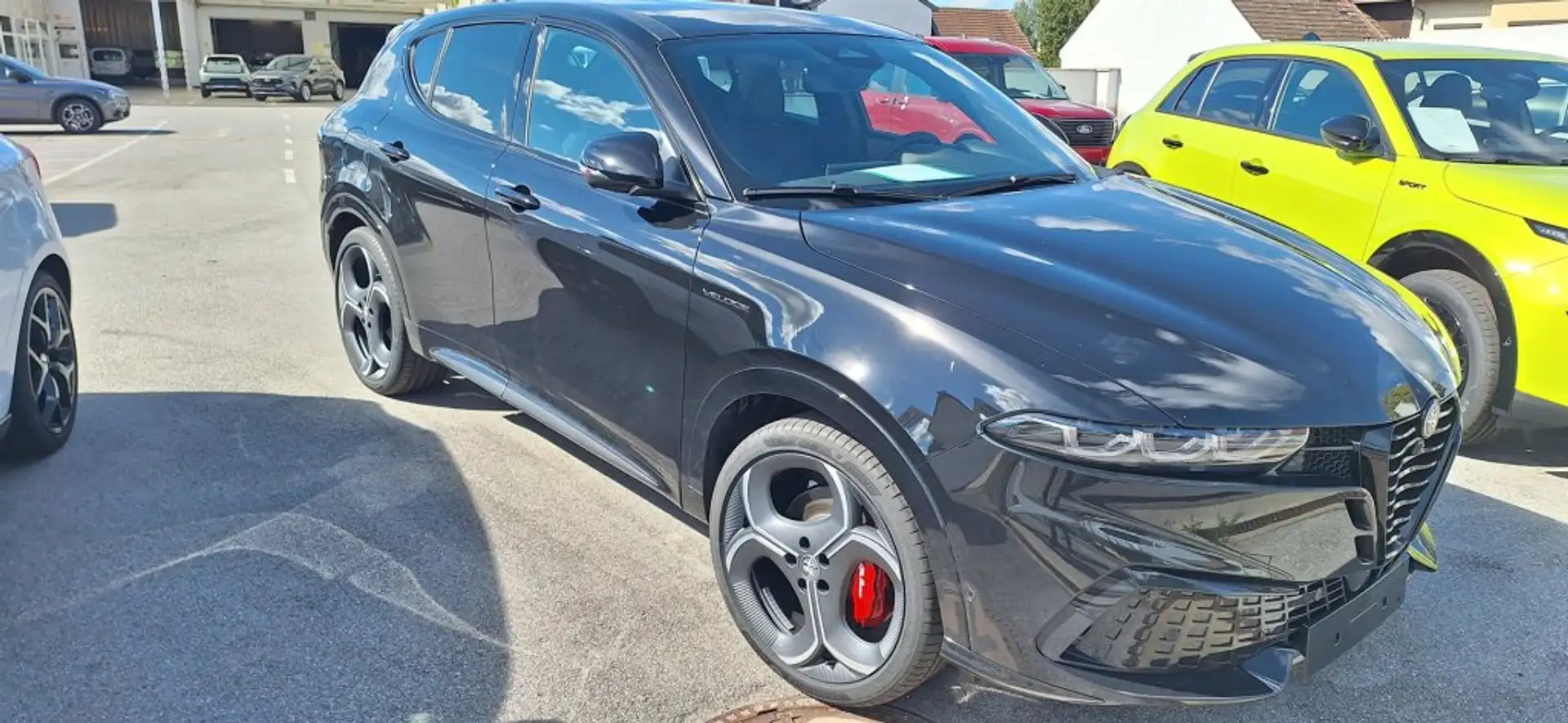 Alfa Romeo Tonale Ibrida 1,5 FWD Schwarz - 2