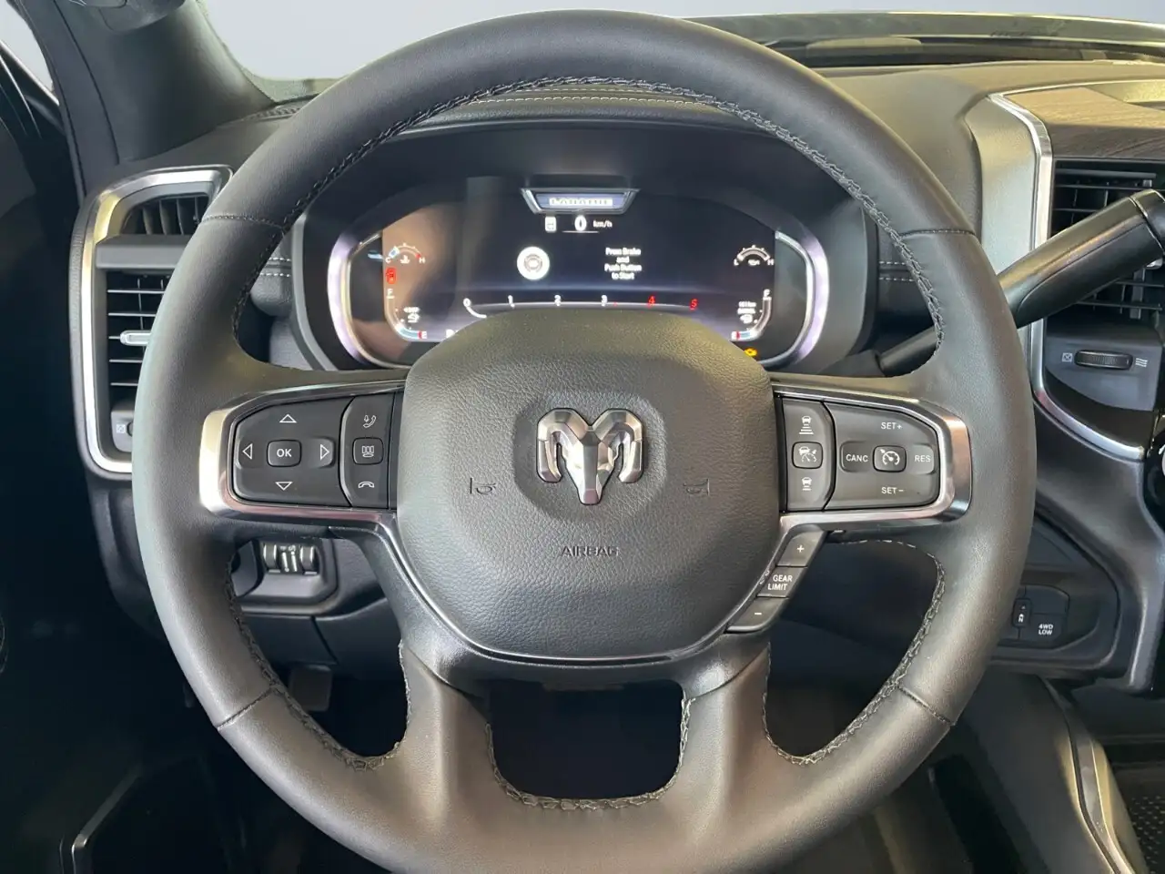 RAM 2500 снимка RAM 2500