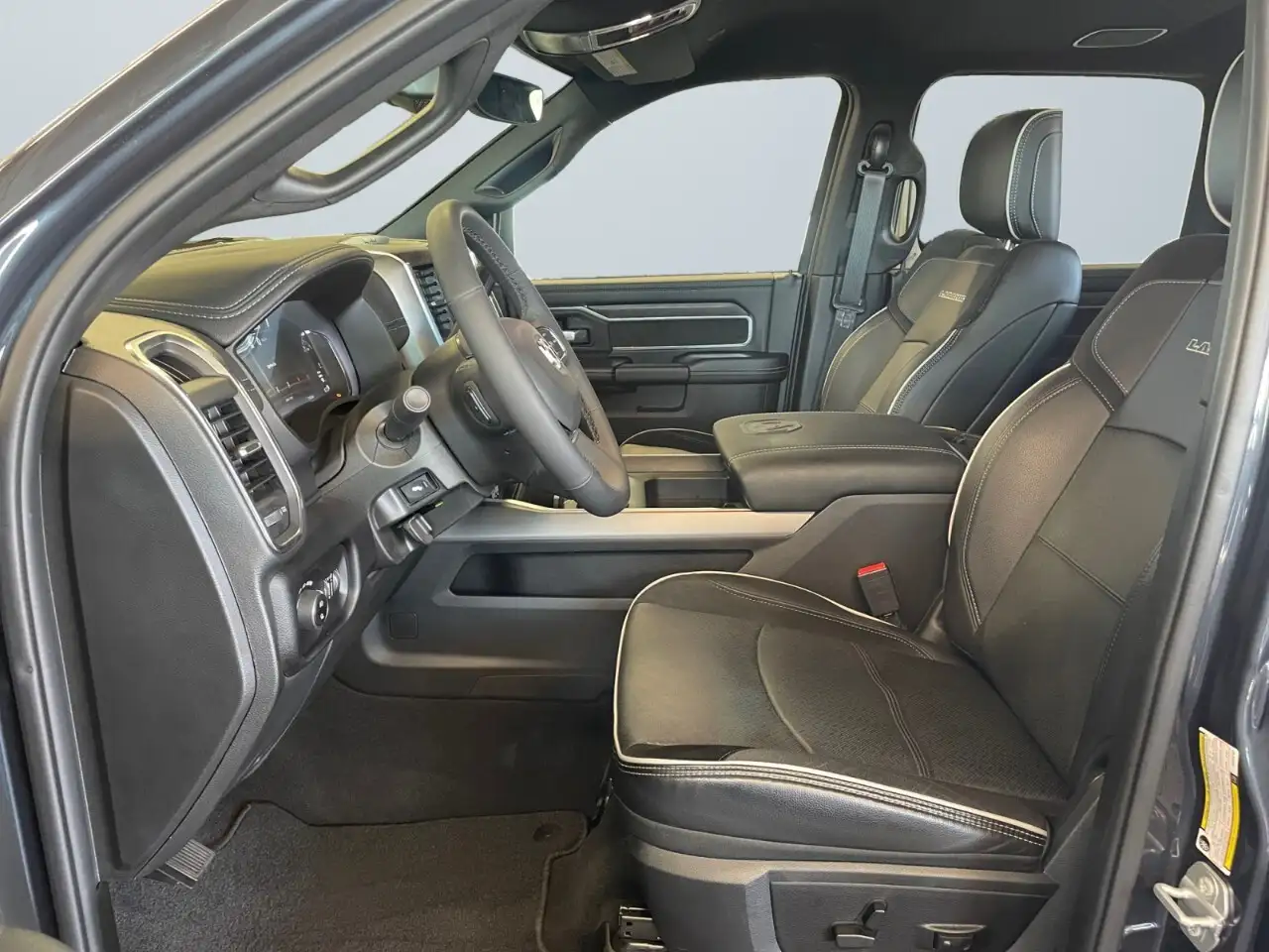 RAM 2500 снимка RAM 2500