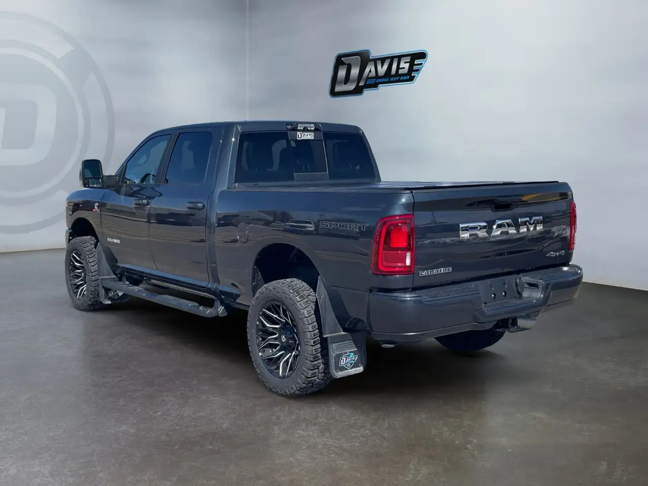RAM 2500 снимка RAM 2500