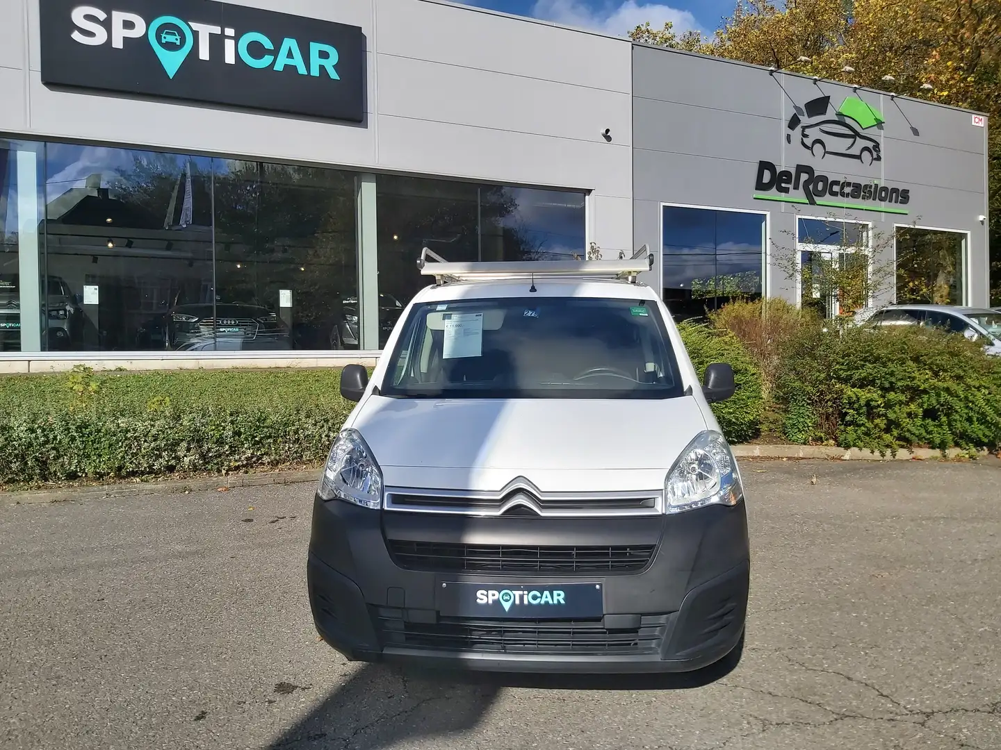 Citroen BERLINGO STANDARD 1.6 HDI 75ch 9909€ Hors TVA Blanc - 2