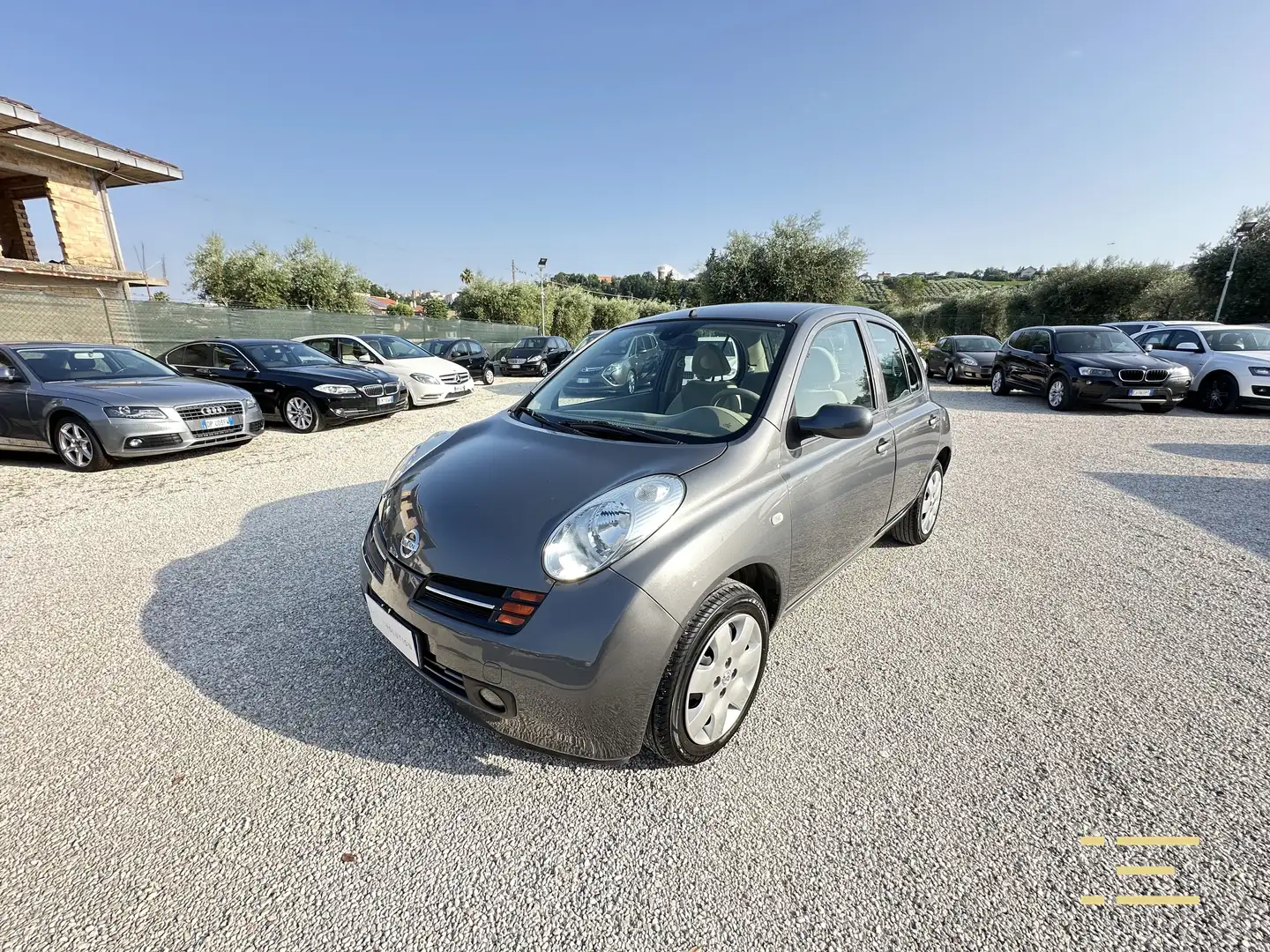 Nissan Micra 1.2 benzina 5 porte 82.625 km Gris - 1