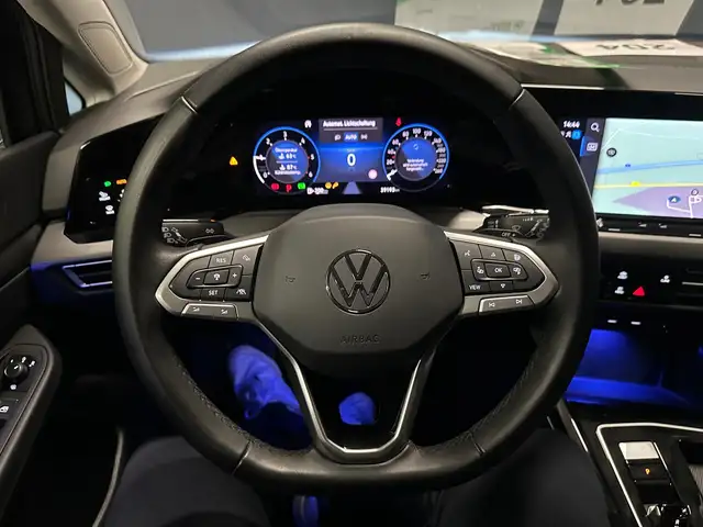 Volkswagen Golf view 17