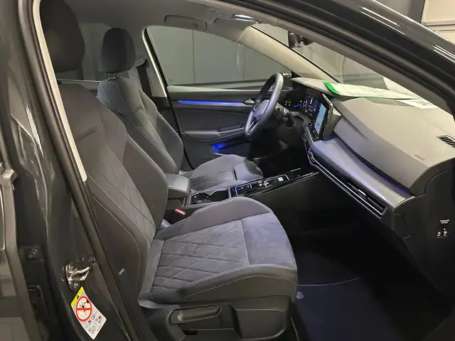 Volkswagen Golf view 10