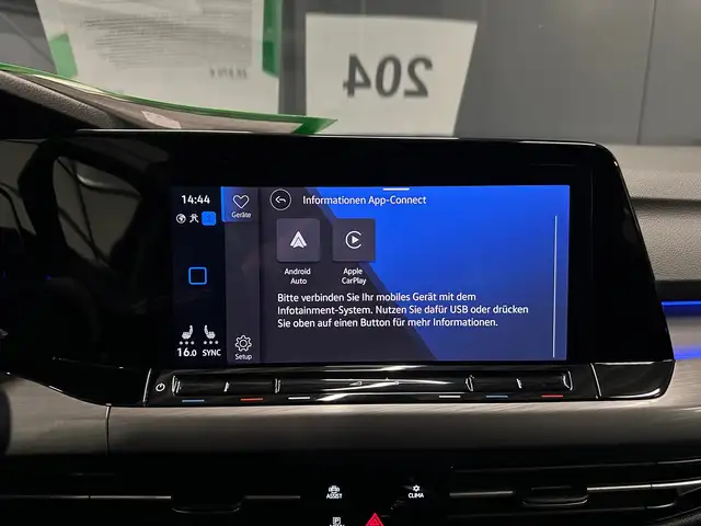 Volkswagen Golf view 25