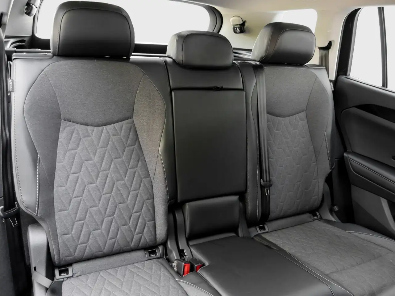Volkswagen Tayron Life 1.5 eTSI DSG IQ.Light Navi AHK 7-Sitzer Tr... 4