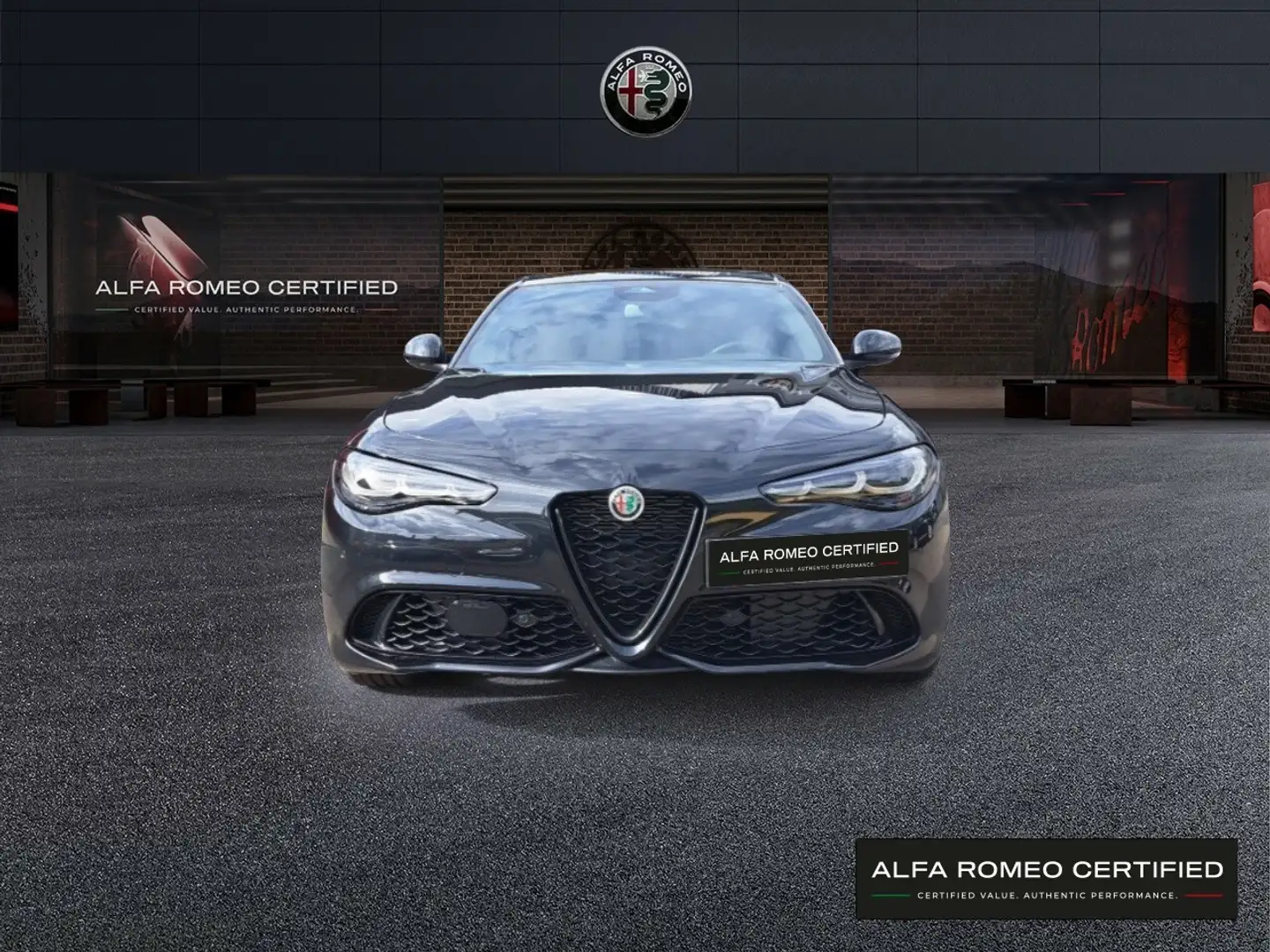Alfa Romeo Giulia Veloce 2.0 Turbo 16V AT8-Q4 Černá - 2