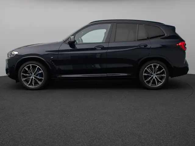 BMW X3 M view 11