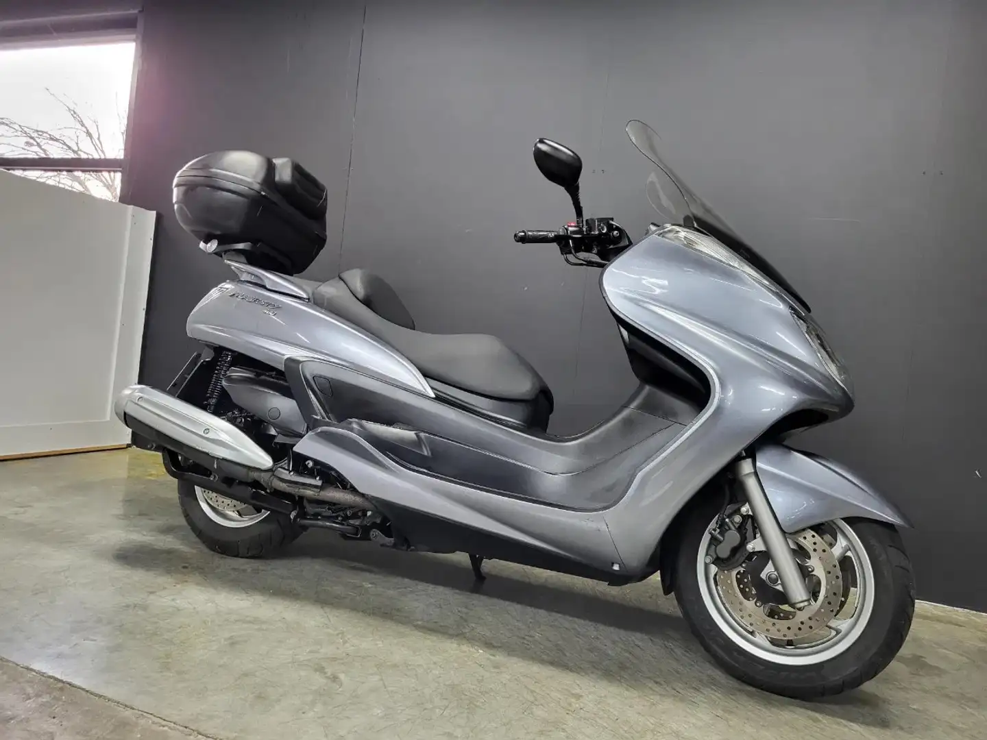 Yamaha Majesty 400 (A2) - 1