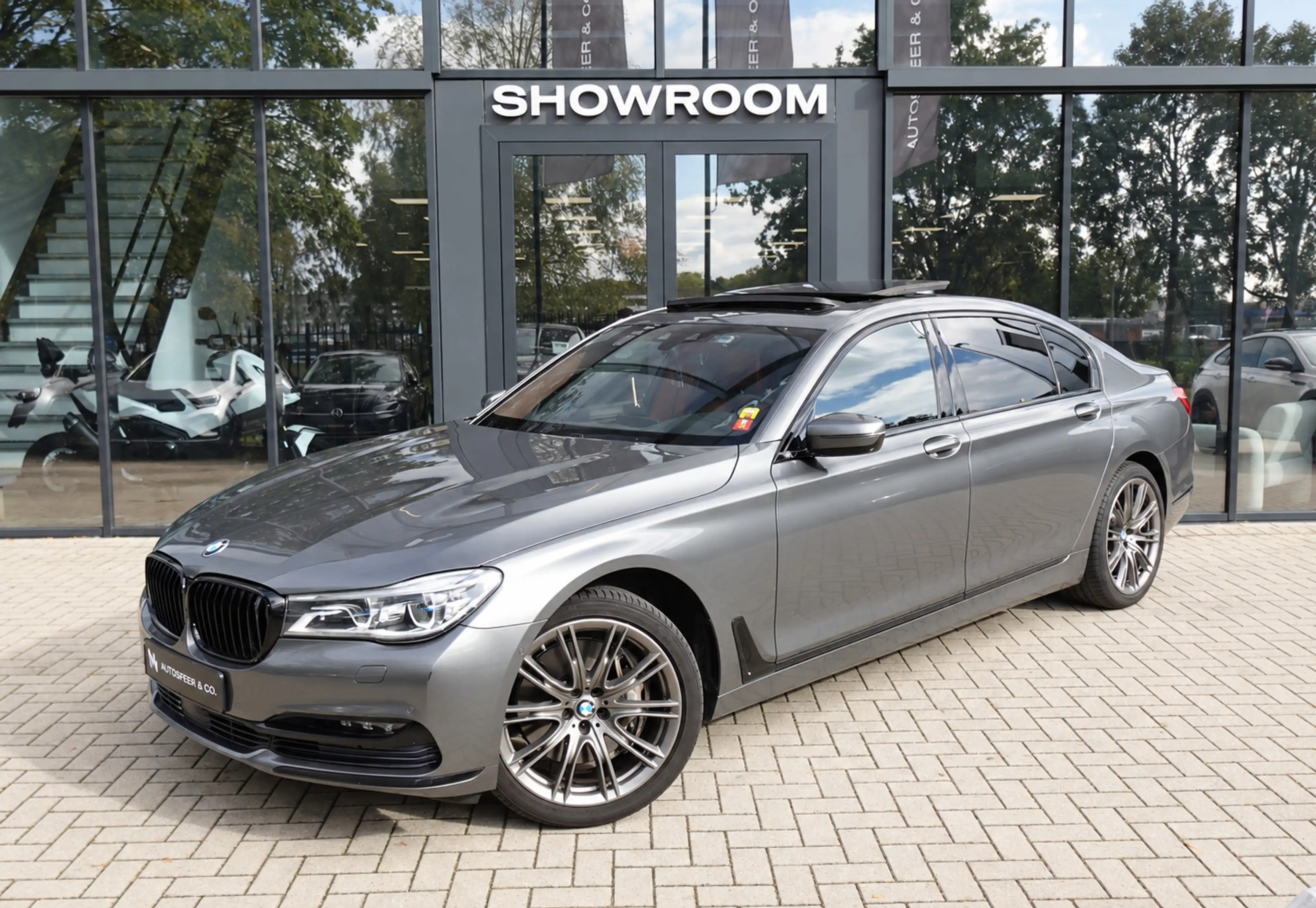 BMW 750 7-serie 750Li xDrive PANO KEYLESS 360 CAM