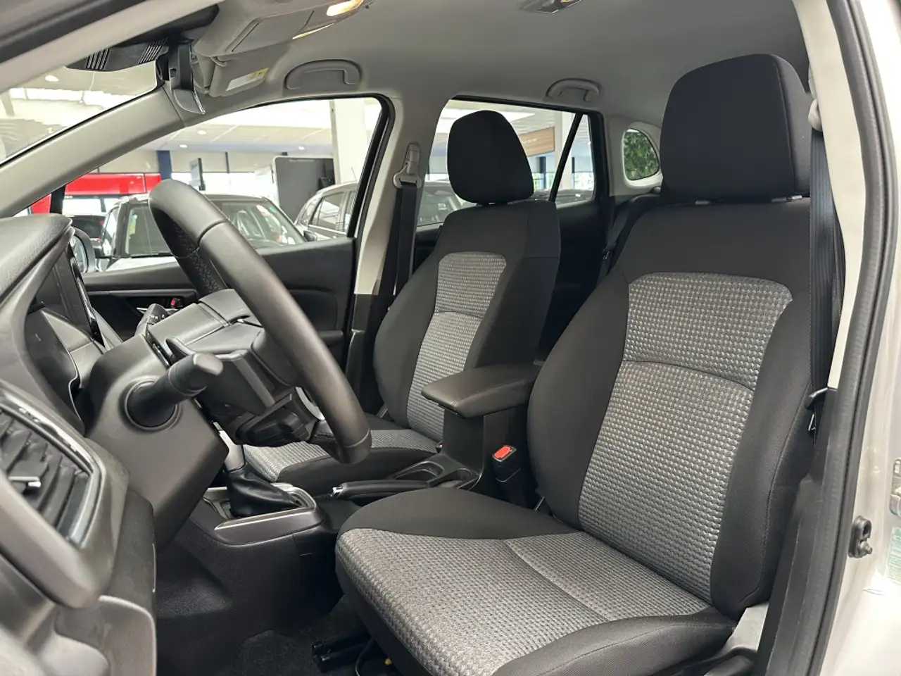 Suzuki S-Cross 2025