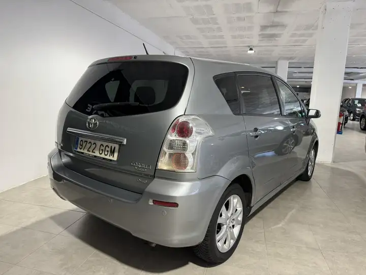 Toyota Auris 2008, foto 5