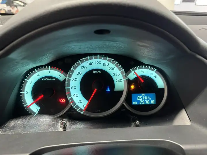 Toyota Auris 2008, foto 15