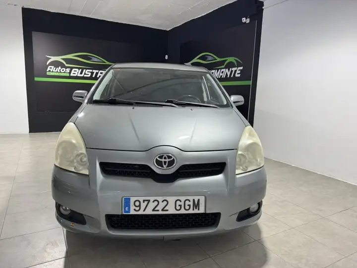 Toyota Auris 2008, foto 2