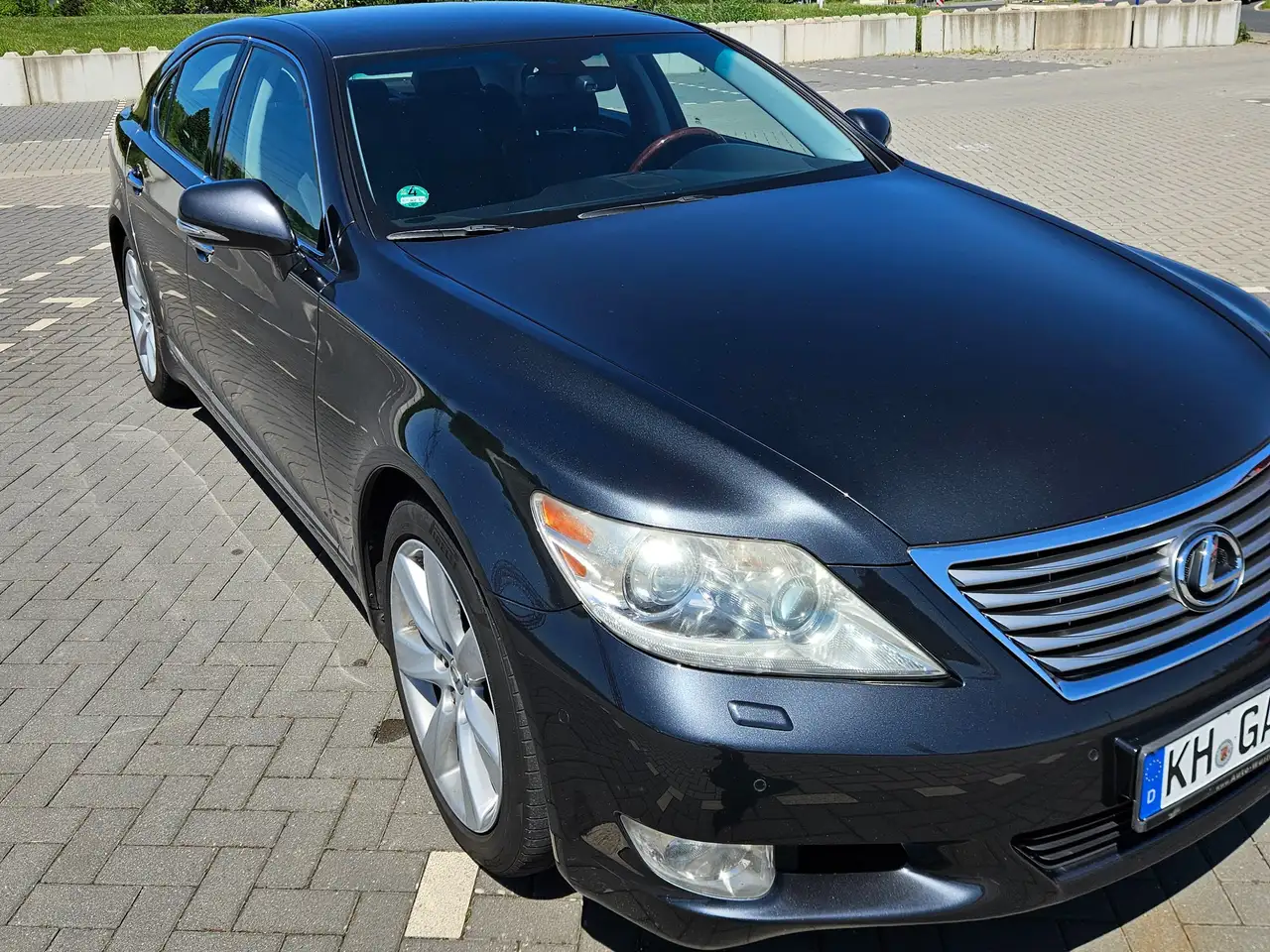 Lexus LS 460