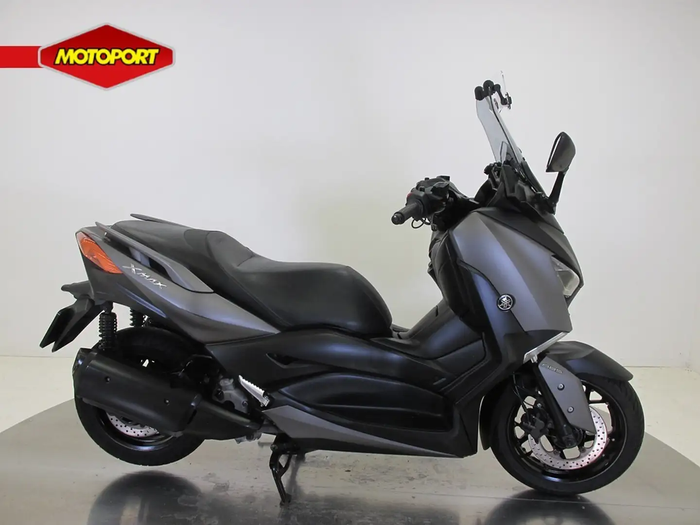 Yamaha X-Max 300 ABS Zilver - 1