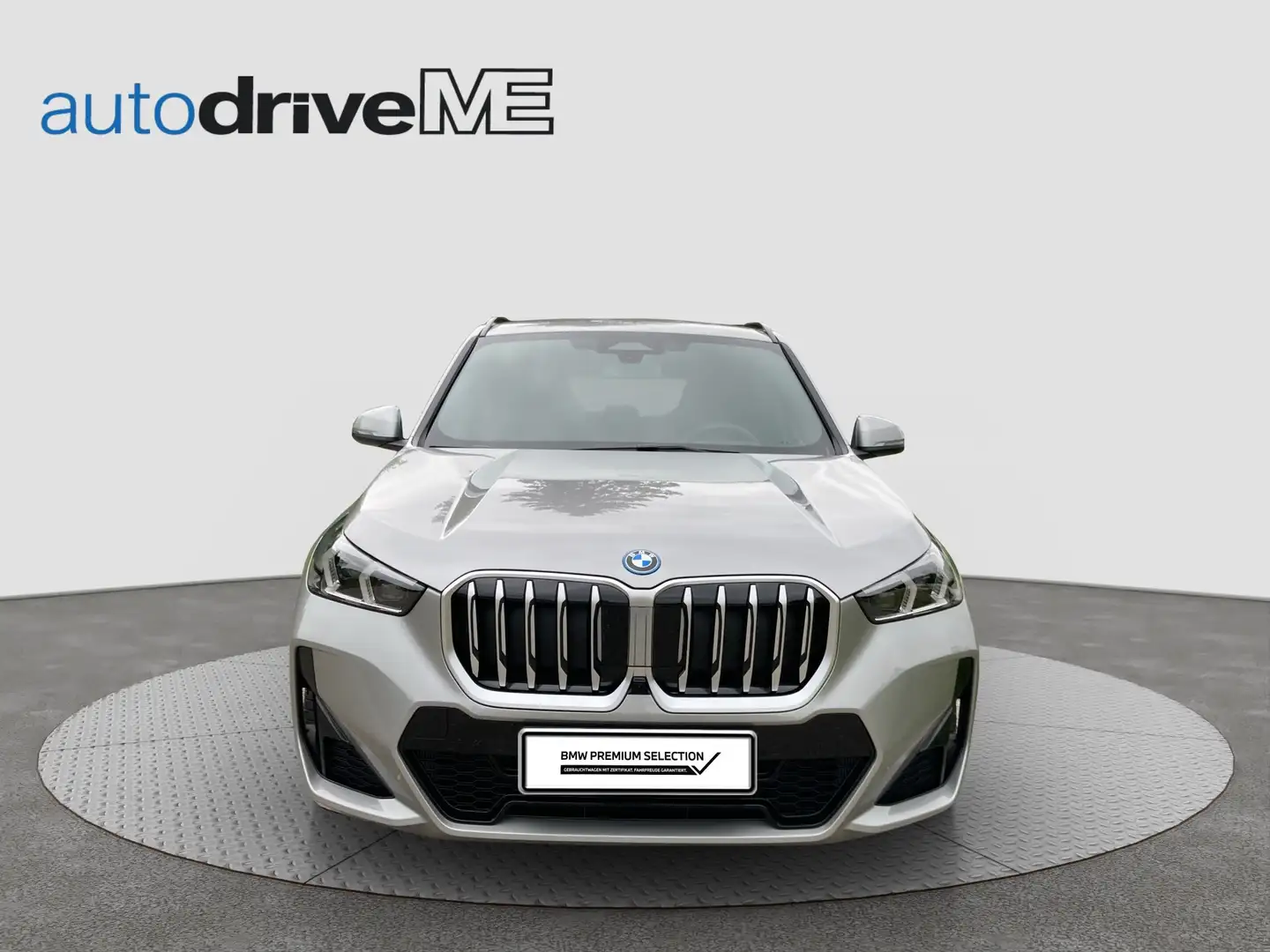 BMW X1 30e xDrive M-Sport xDrive KAM LED ACC HUD SHZ Silber - 2