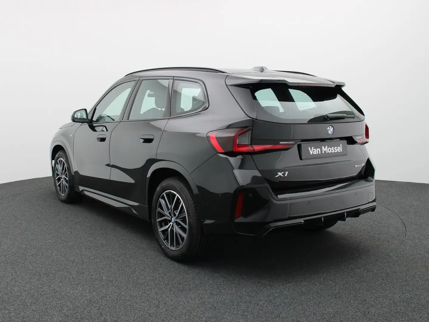 BMW X1 sDrive18i M PACK Noir - 2