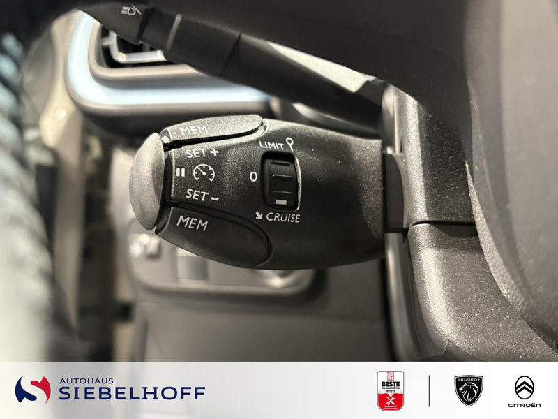 Citroen C3 Elle PureTech 110 EAT6 — photo 12