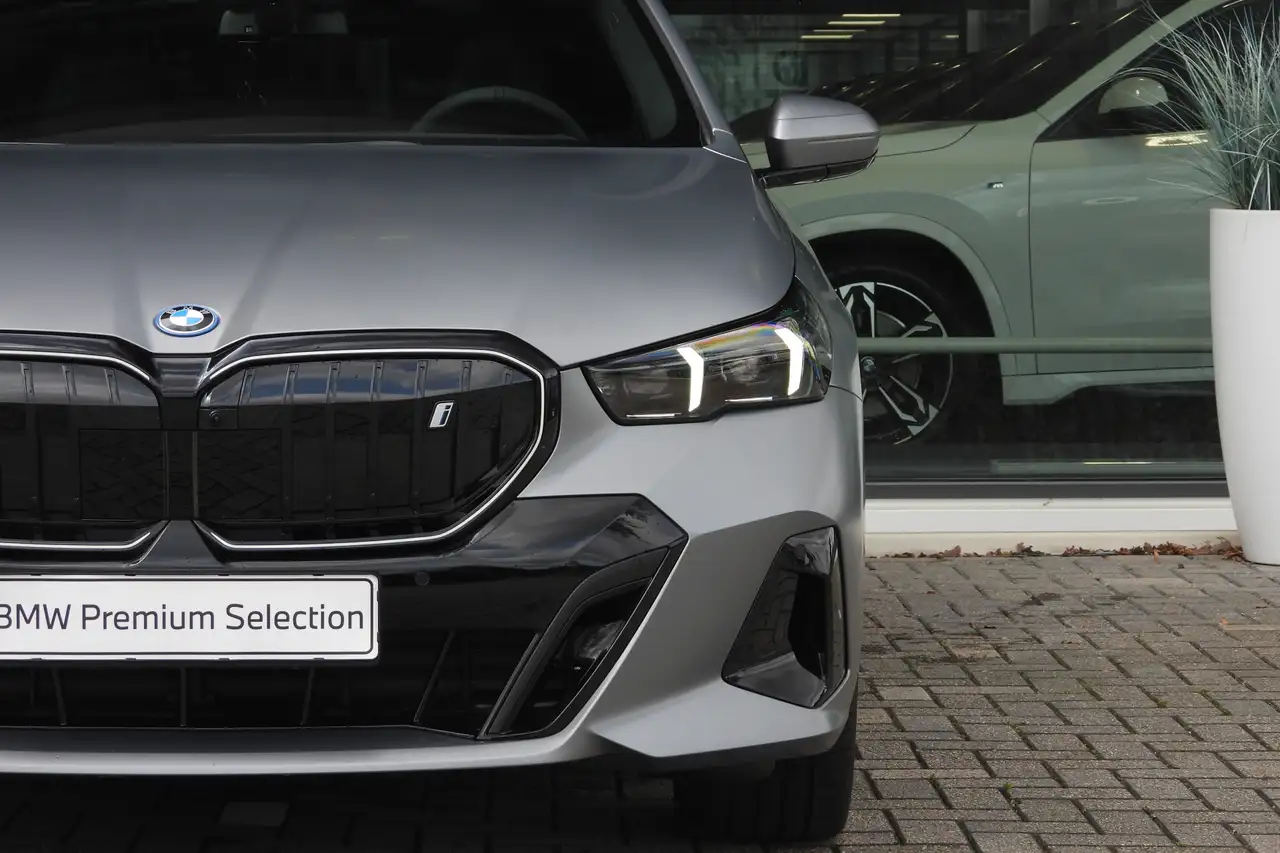 BMW i5 2026 — фото 11